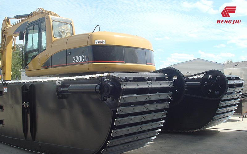 沼澤地作業(yè)機械